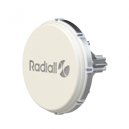 Antenne V-Band pour intégration dans de nouveaux systèmes de télécommunications, petites cellules, liaisons de liaison / de liaison et WiGig