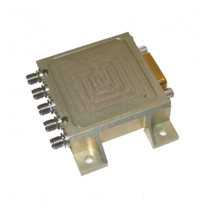 Low power DP3T space coaxial switch