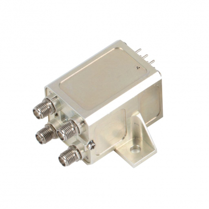 Low power DPDT space switch