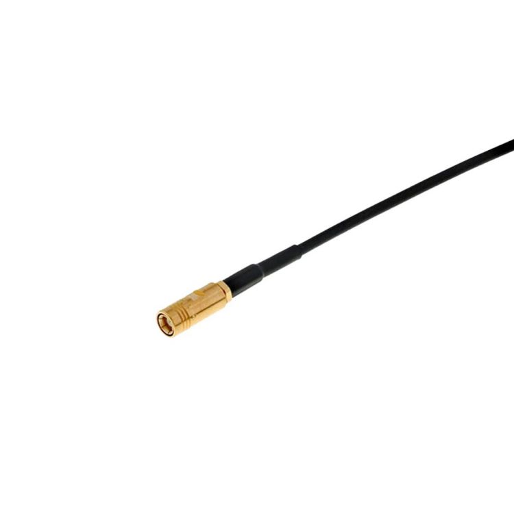 Snap-on connectors are easily connected for limited spaces or dense environments.